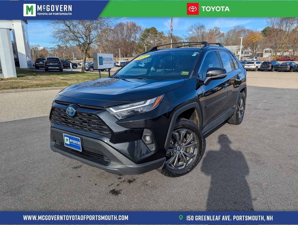 2022 Toyota RAV4 XLE Premium's photo