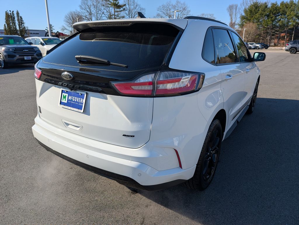2022 Ford Edge SE - Photo 6