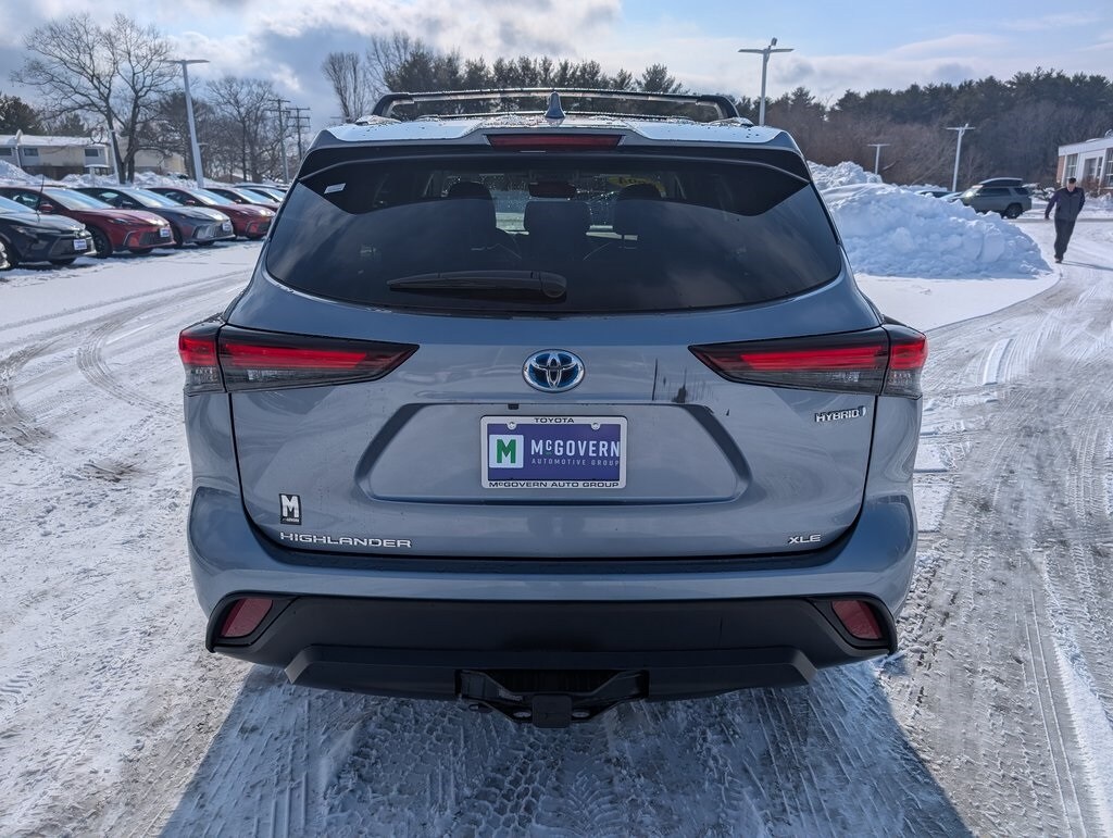 Used 2024 Toyota Highlander Hybrid XLE SUV