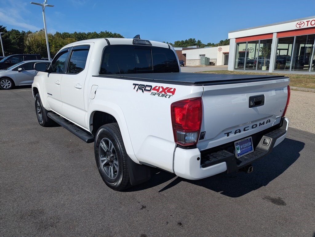 2017 Toyota Tacoma SR5 Sport TRD Pro photo 3