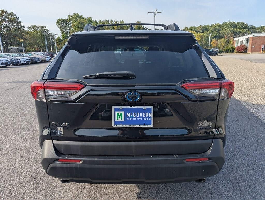 2023 Toyota RAV4 Hybrid photo 4