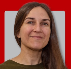 Staff member Amanda Roseberry from 93b58d7d9c49