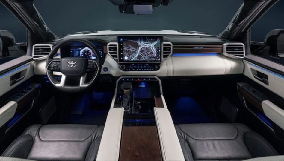 Toyota Tundra Hybrid interior and technology