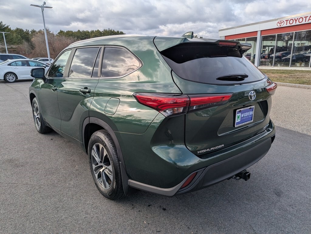 2023 Toyota Highlander XLE photo 3