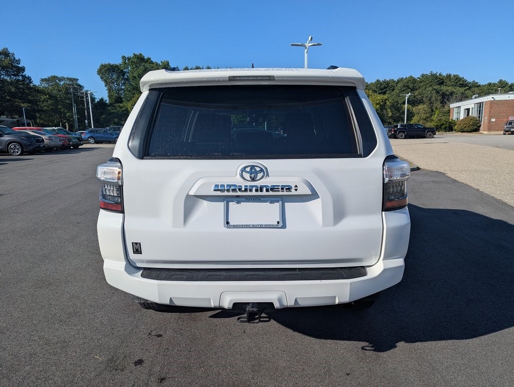 2024 Toyota 4Runner SR5 photo 4