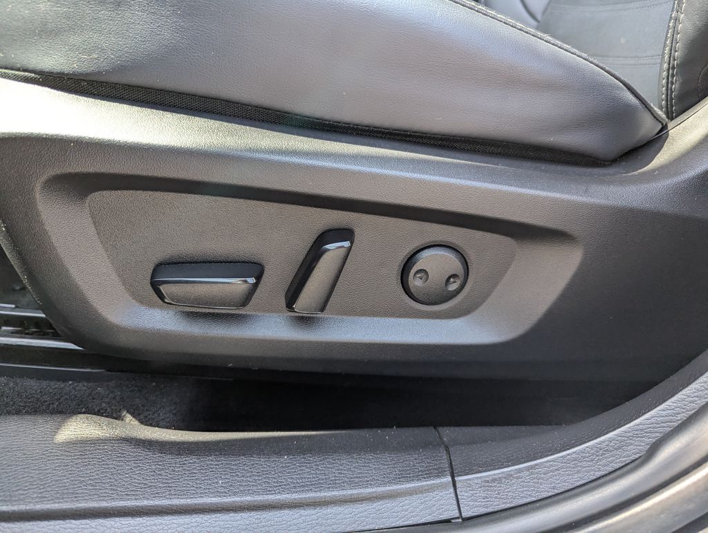 2024 Mitsubishi Outlander SE - Photo 15