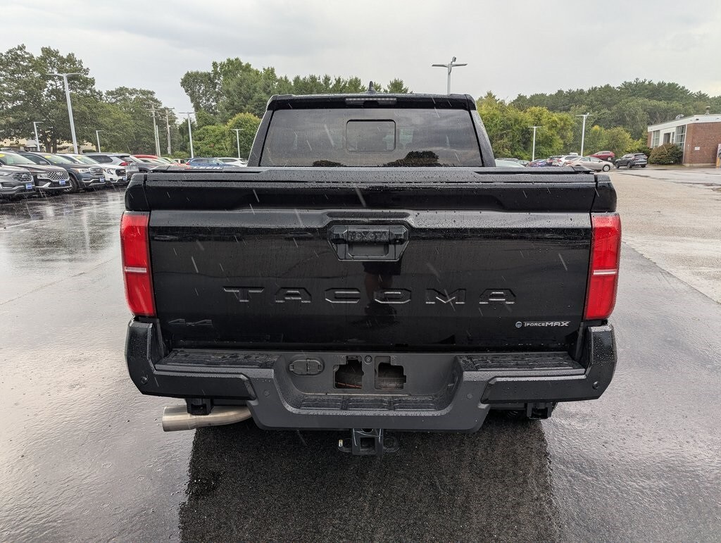2025 Toyota Tacoma 4x4 TRD Sport photo 4