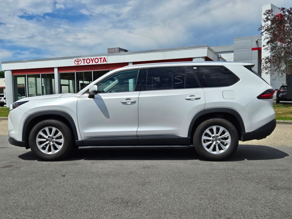 Used 2025 Toyota Grand Highlander XLE SUV