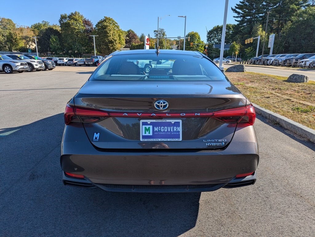 2019 Toyota Avalon Hybrid Limited photo 4