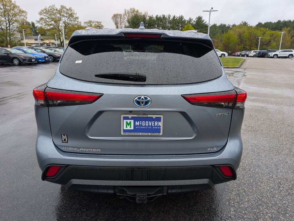 Used 2022 Toyota Highlander Hybrid XLE SUV