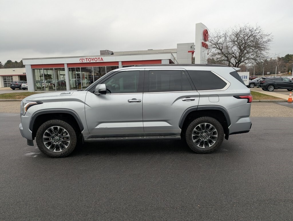 2023 Toyota Sequoia Limited photo 2