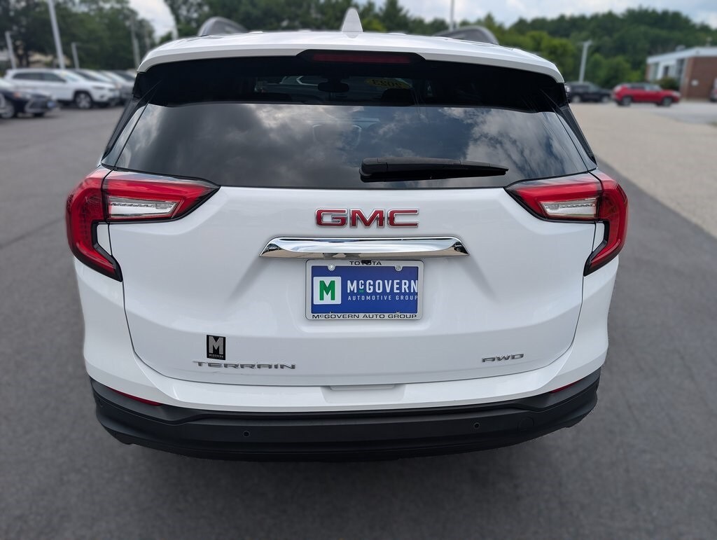 2023 Gmc Terrain SLE photo 4