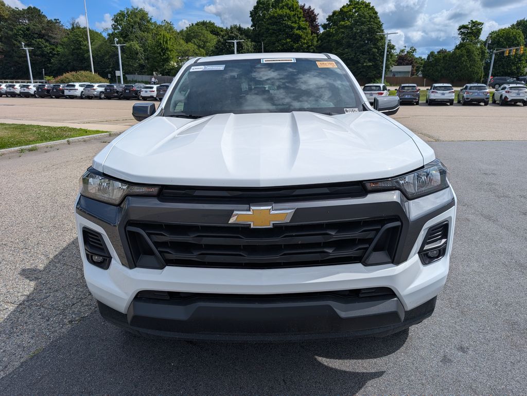 2024 Chevrolet Colorado LT - Photo 9
