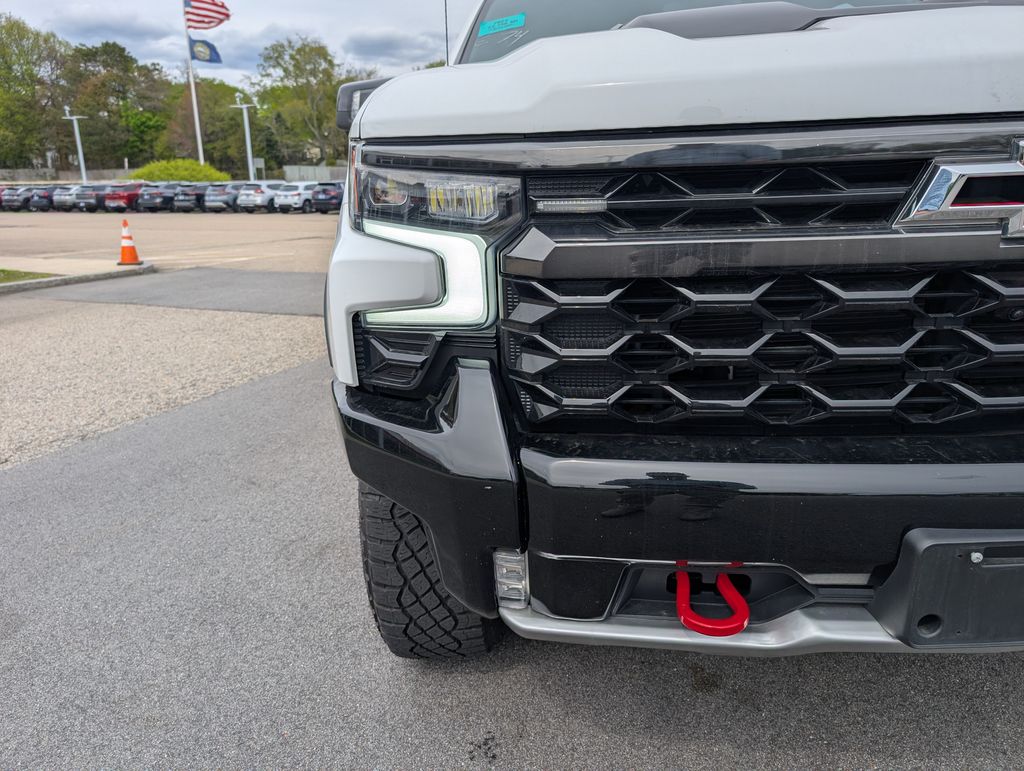 2024 Chevrolet Silverado 1500 ZR2 - Photo 10