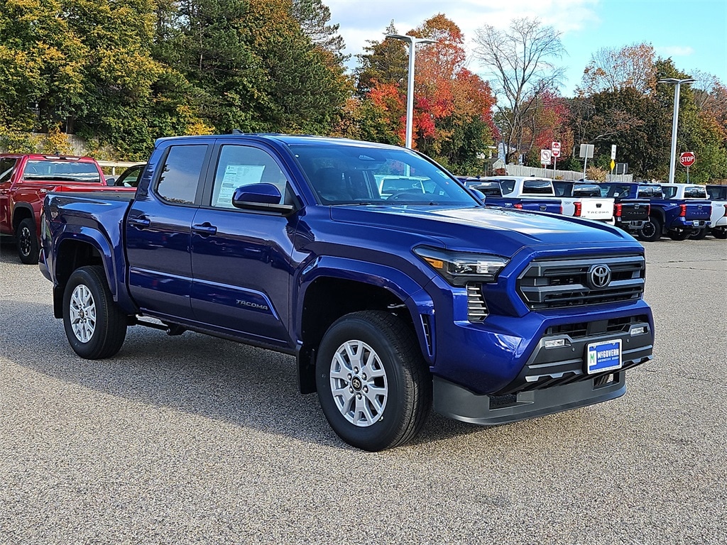 New 2025 Toyota Tacoma SR5 Truck Double Cab