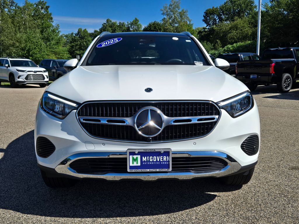 2025 Mercedes-Benz GLC Base - Photo 9