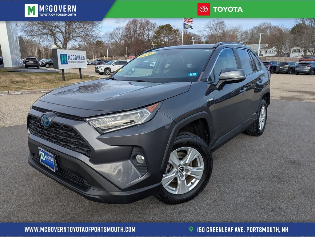 2020 Toyota RAV4 XLE's photo
