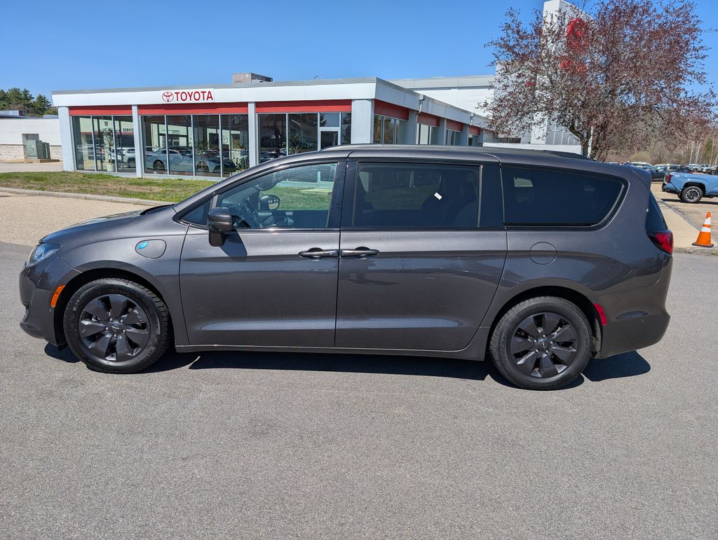 Used 2020 Chrysler Pacifica Hybrid Limited with VIN 2C4RC1N7XLR271099 for sale in Portsmouth, NH