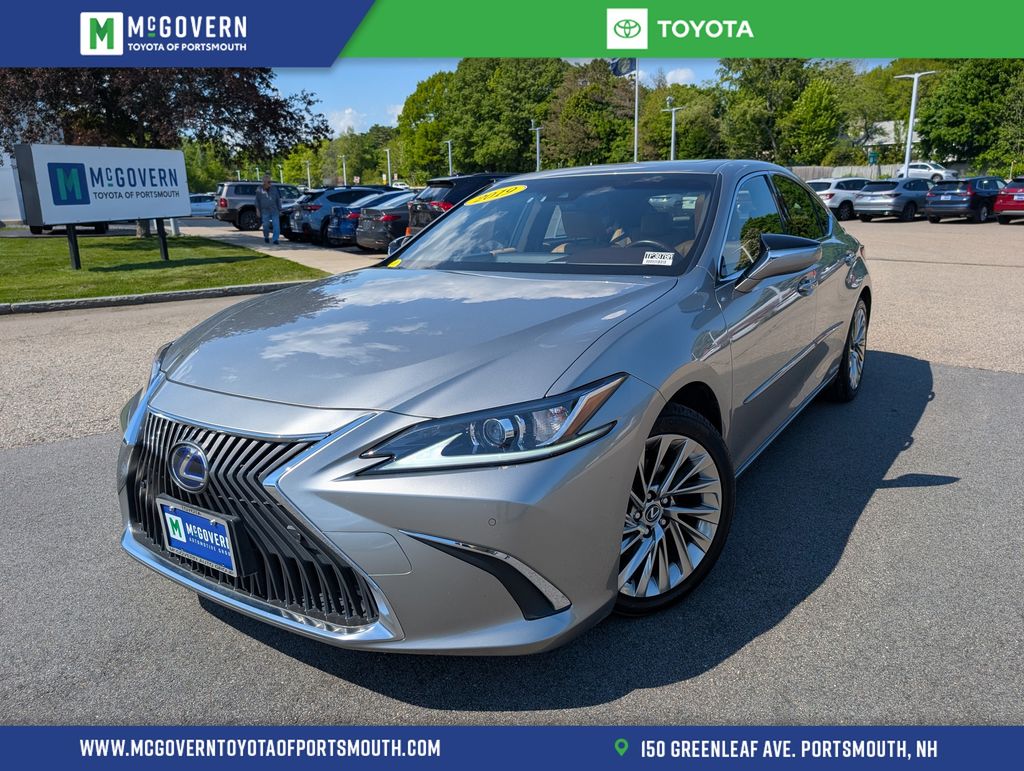 2019 Lexus ES 300h 300h Luxury's photo