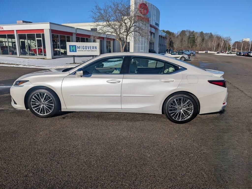 Used 2023 Lexus ES 350 Sedan