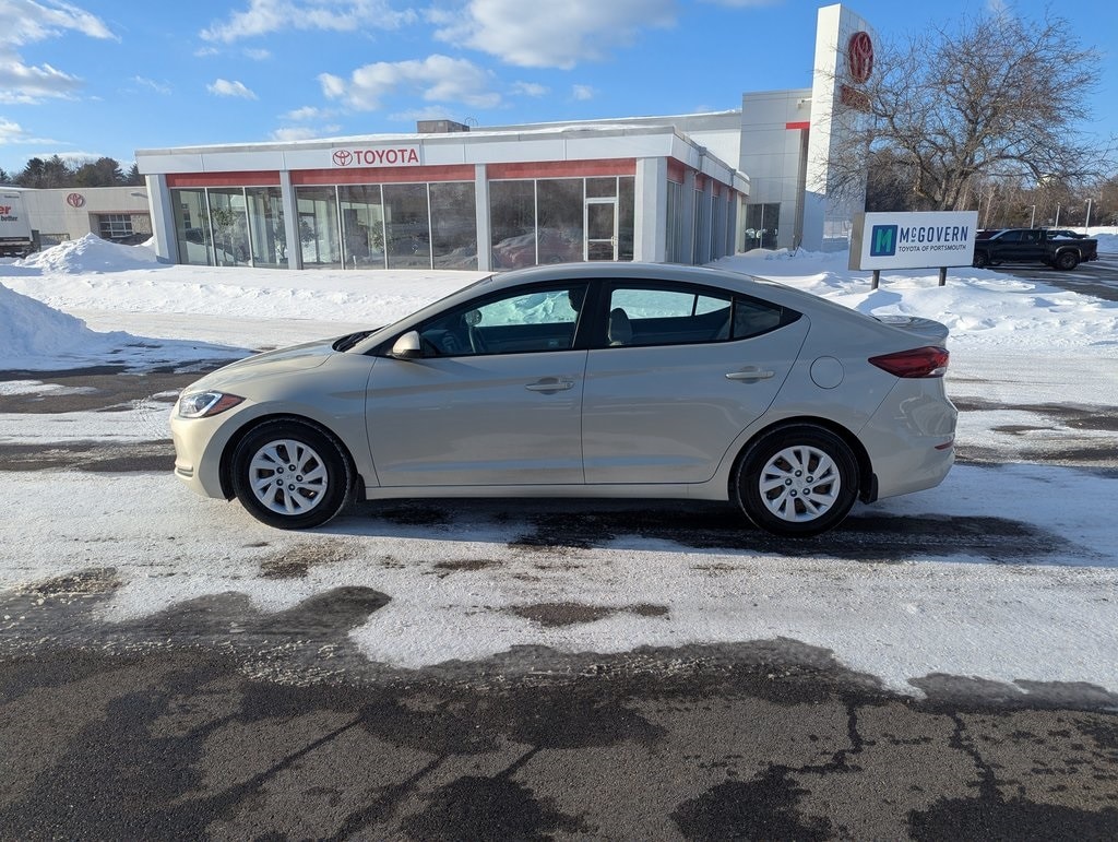 Used 2018 Hyundai Elantra SE Sedan