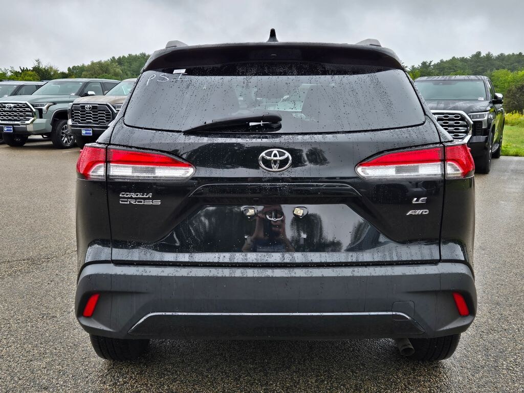 Used 2023 Toyota Corolla Cross LE SUV