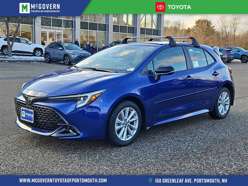 2026 Toyota Corolla Hatchback SE's photo