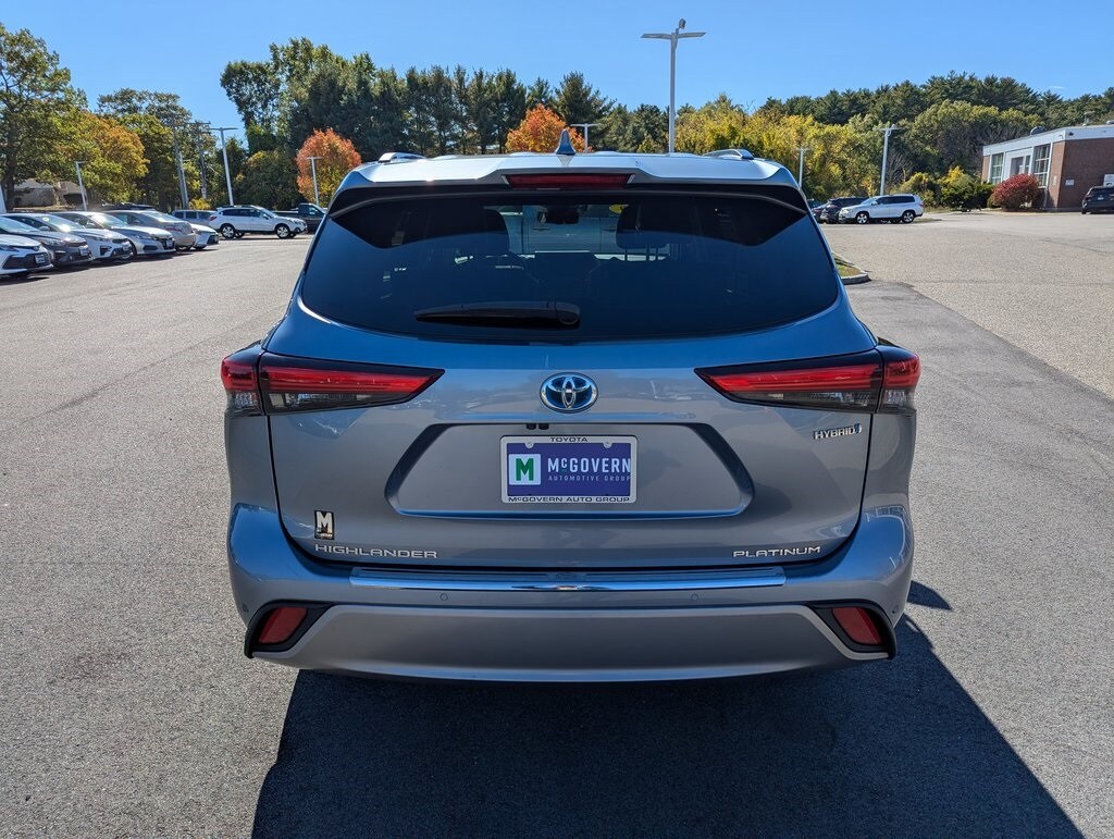 2020 Toyota Highlander Hybrid Platinum photo 4