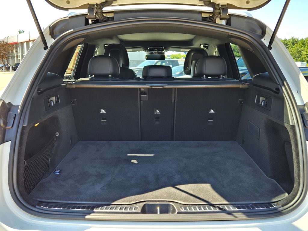 2025 Mercedes-Benz GLC Base - Photo 10
