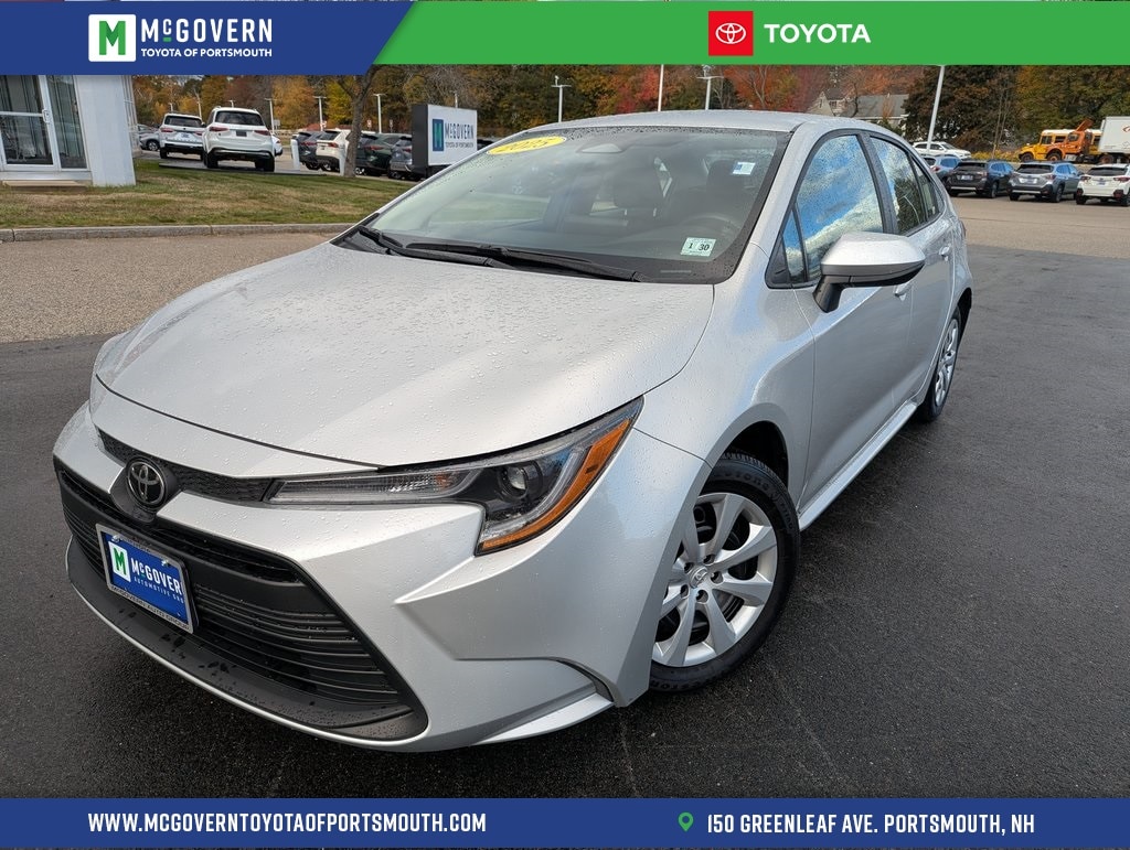 2025 Toyota Corolla LE's photo