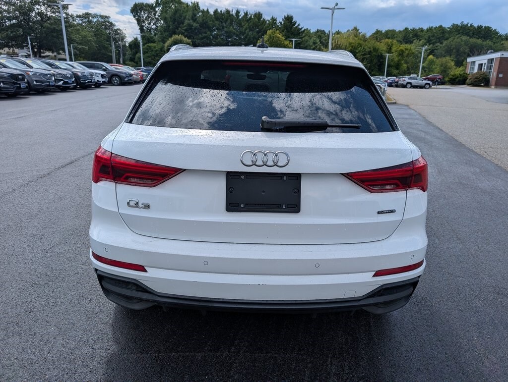 2023 Audi Q3 S line Premium photo 4