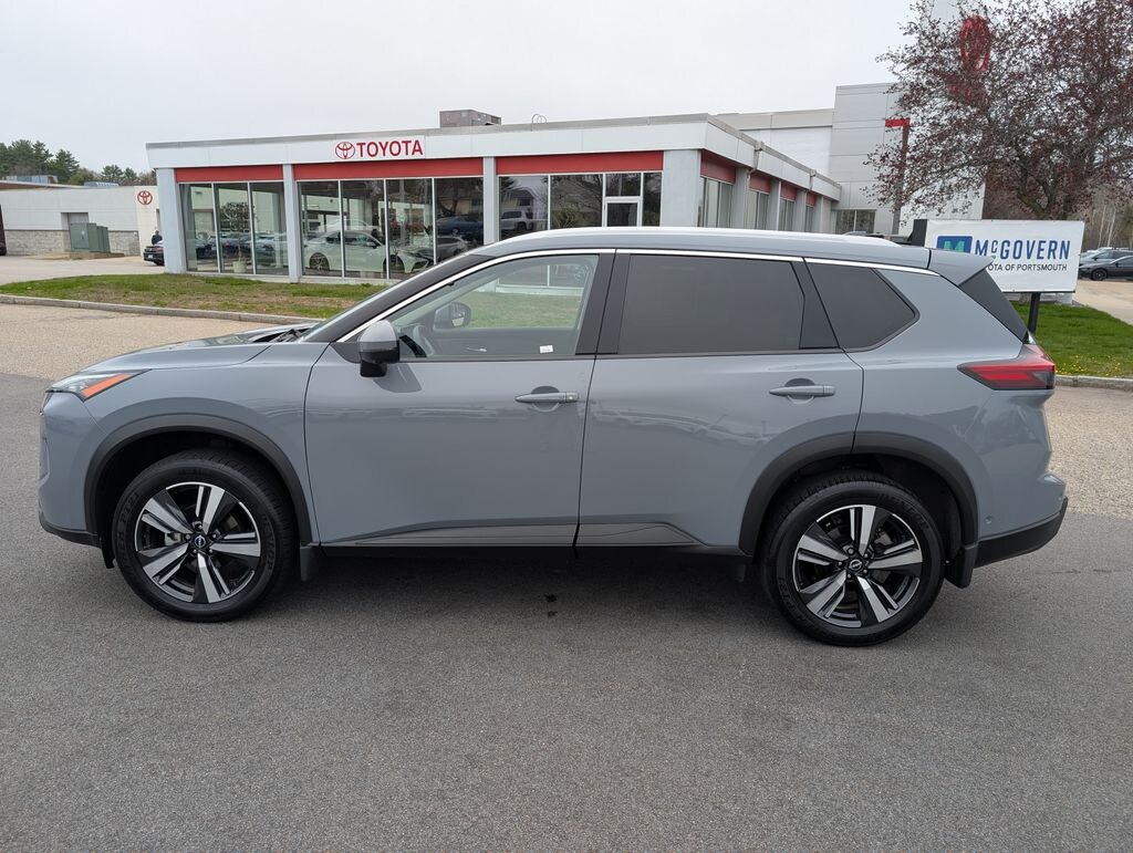 Used 2025 Nissan Rogue SL SUV