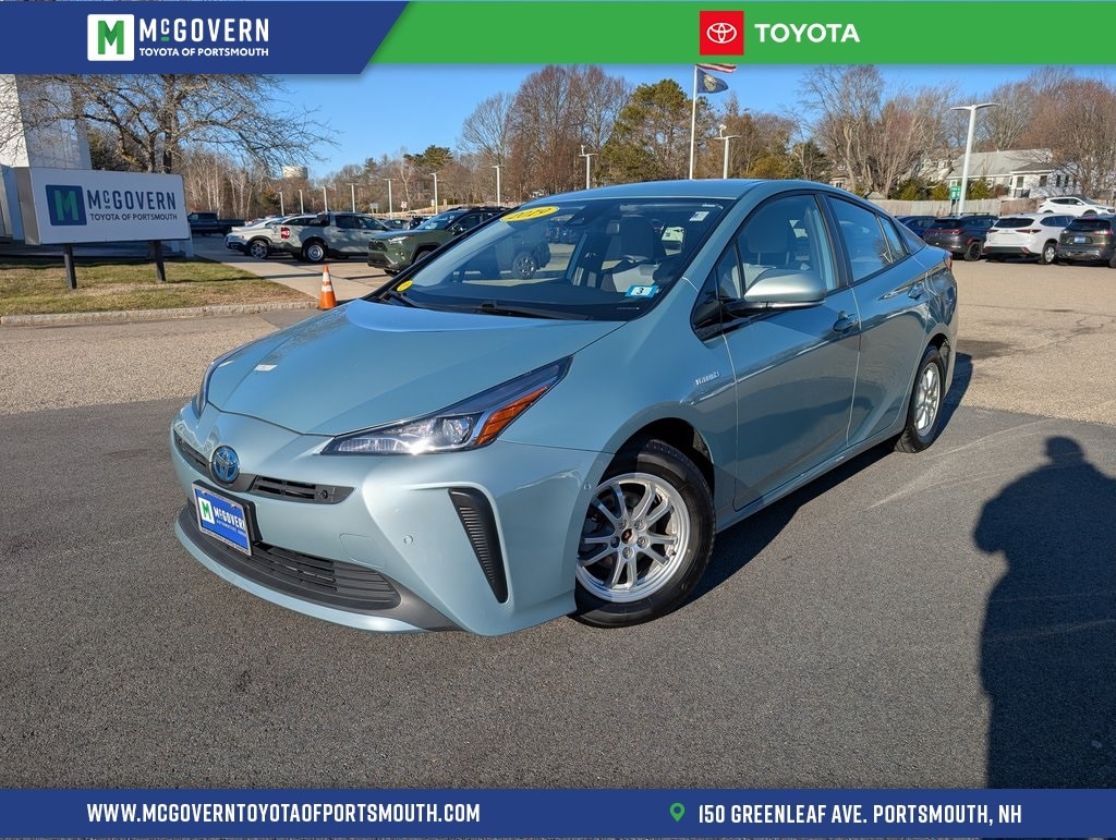 2019 Toyota Prius LE's photo