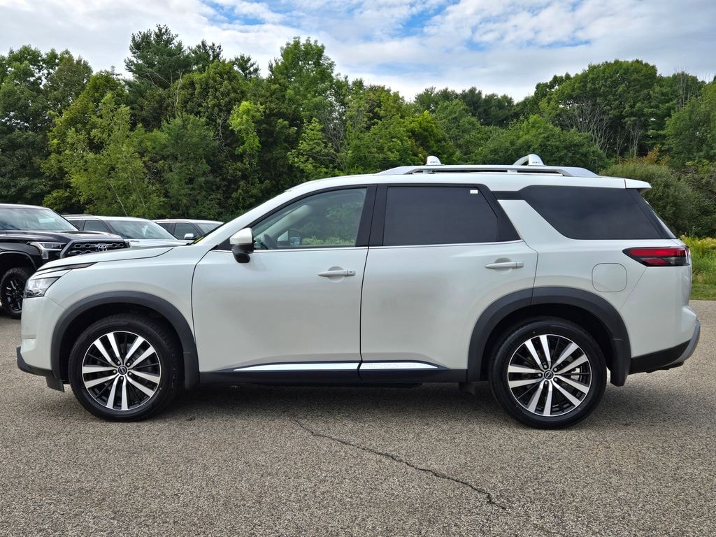 Used 2023 Nissan Pathfinder Platinum SUV