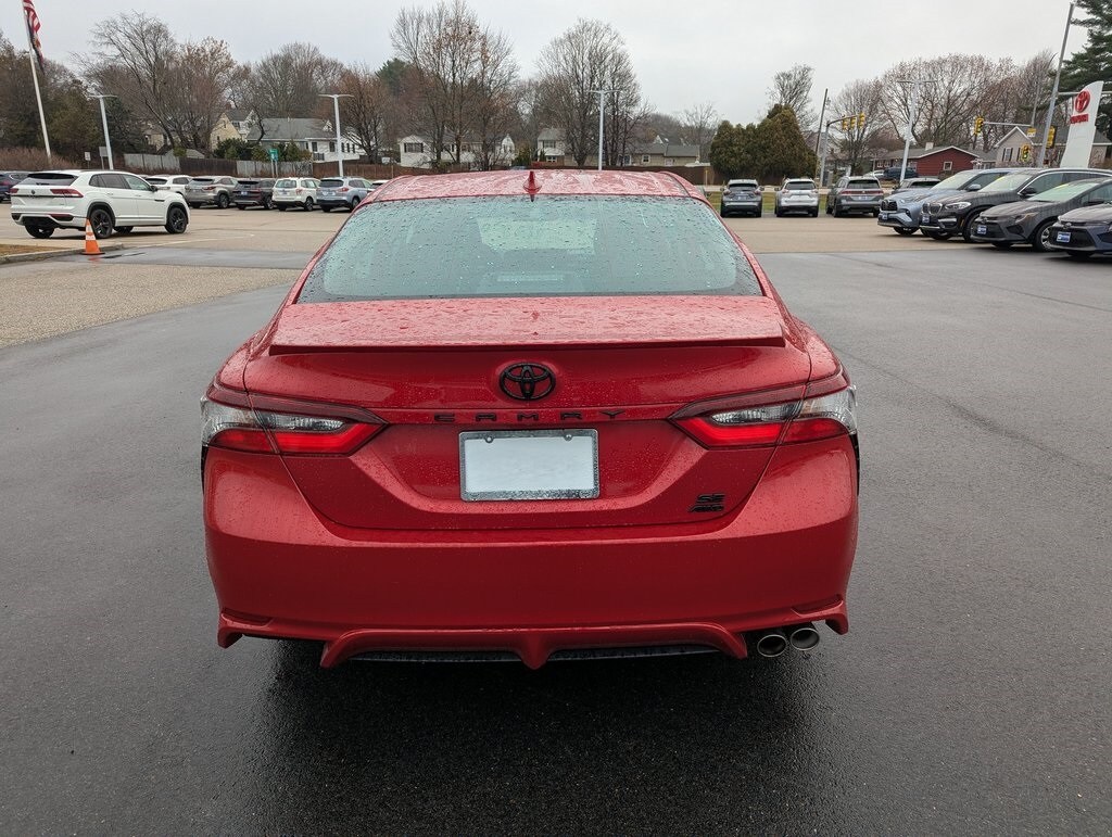 2023 Toyota Camry SE photo 4