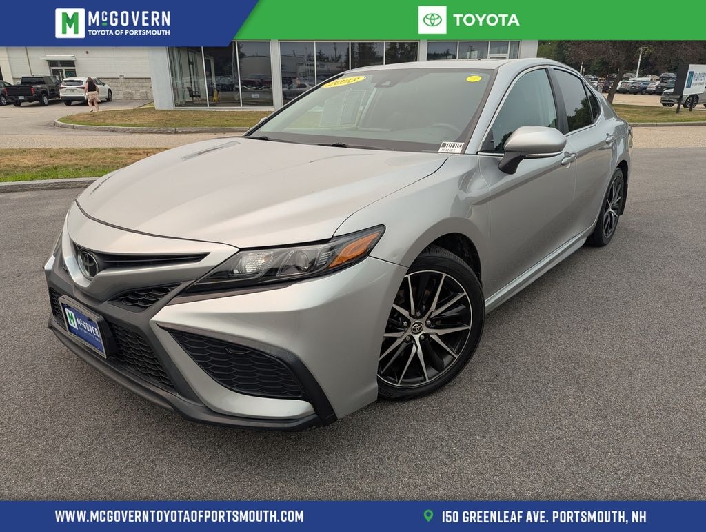 Used 2023 Toyota Camry SE Sedan