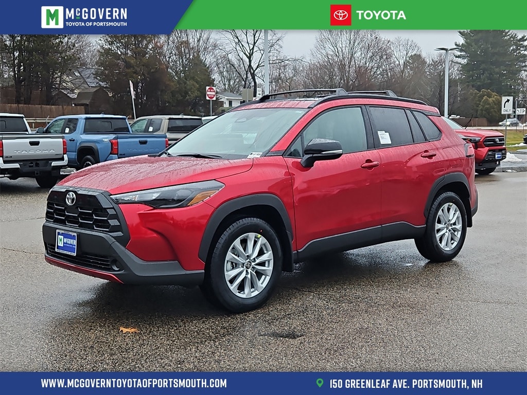 2026 Toyota Corolla Cross LE's photo