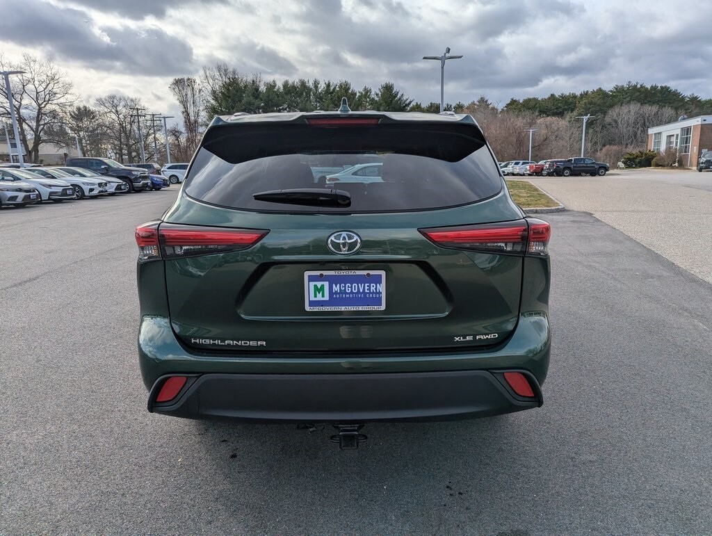 2023 Toyota Highlander XLE photo 4