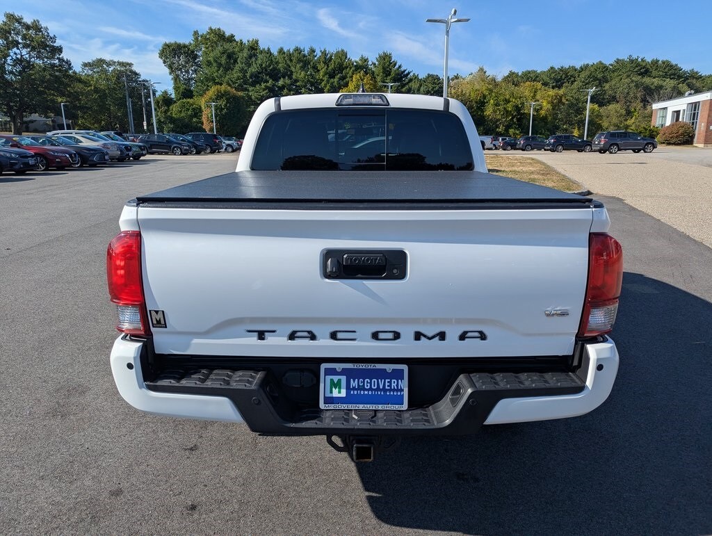 2017 Toyota Tacoma SR5 Sport TRD Pro photo 4
