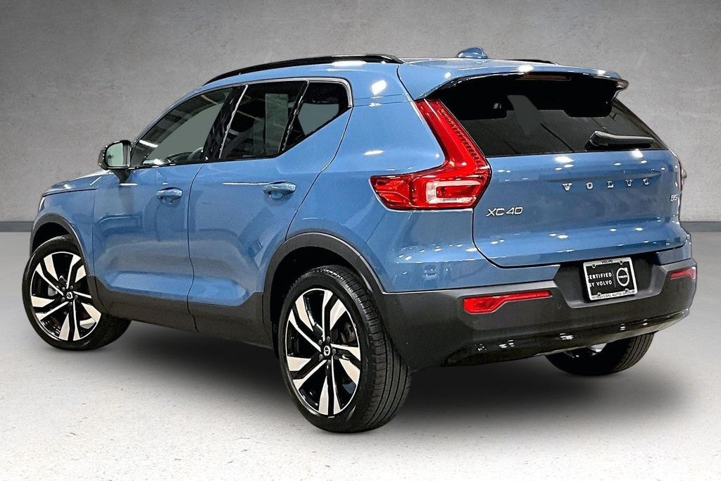Certified 2023 Volvo XC40 B5 Plus Dark Theme SUV