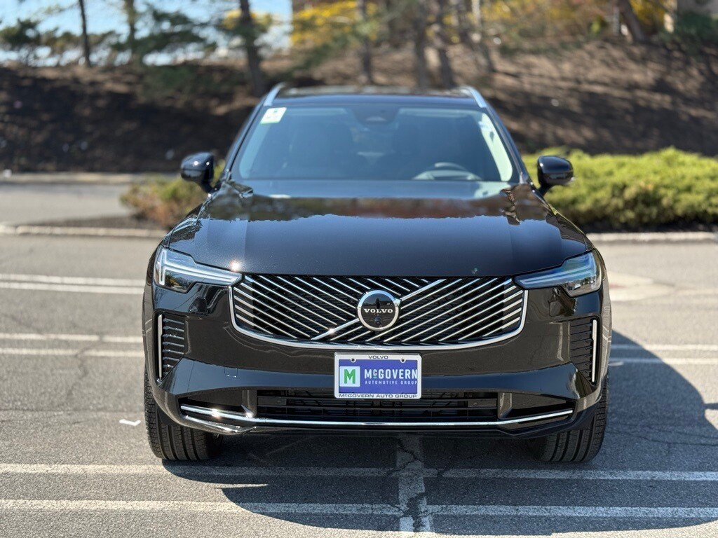 2025 Volvo XC90 photo 3