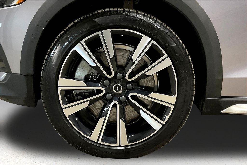 2026 Volvo V60 Cross Country Ultra - Photo 34