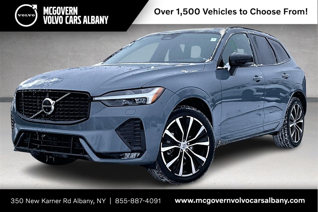 2023 Volvo XC60 Plus's photo