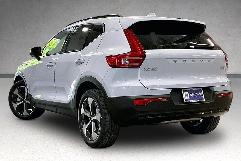 New 2026 Volvo XC40 B5 Plus SUV