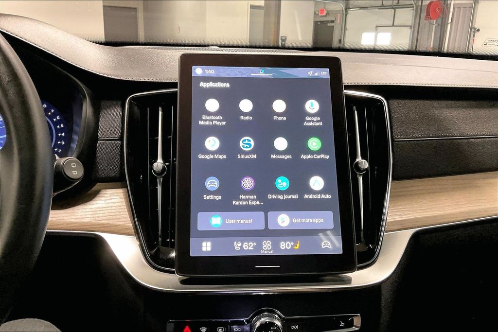 2026 Volvo XC90 Plus - Photo 15