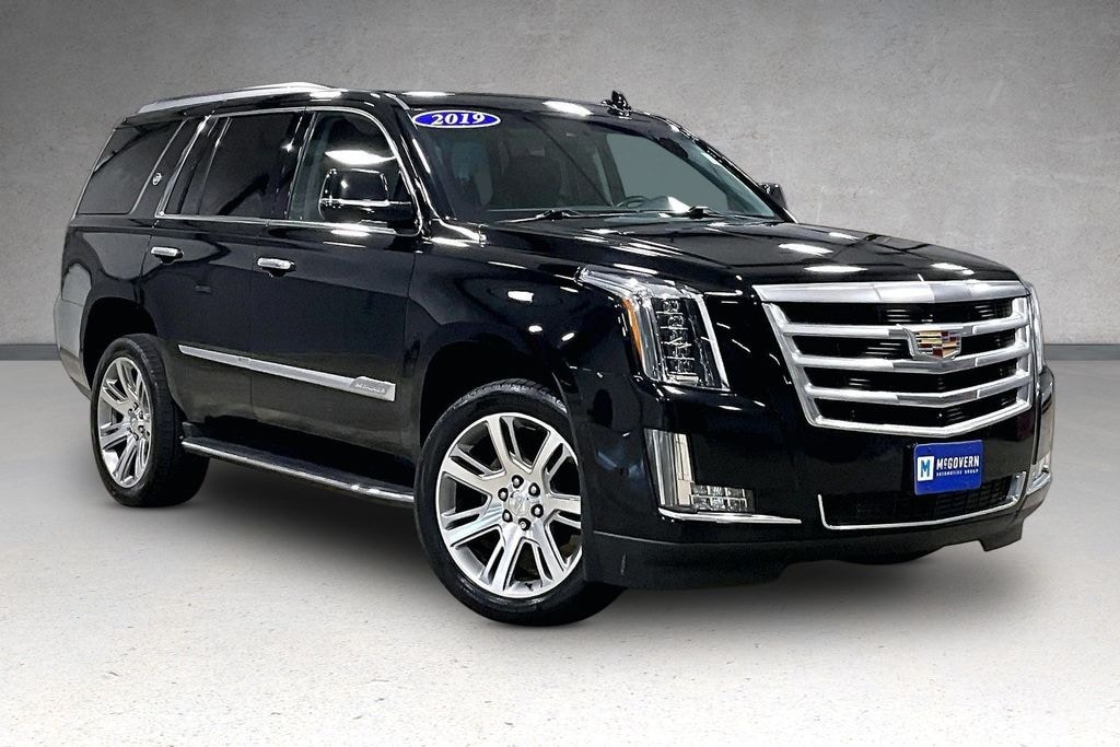 Used 2019 Cadillac Escalade Luxury SUV