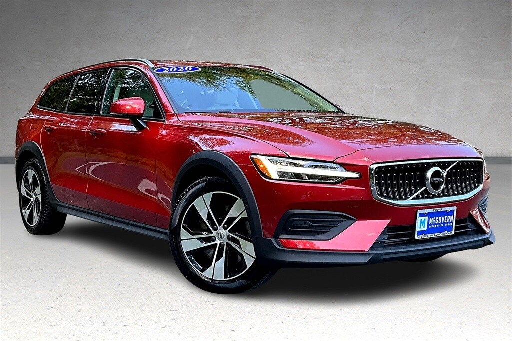 2020 Volvo V60 Cross Country T5 Ultimate photo 3