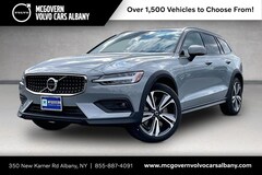 2026 Volvo V60 Cross Country B5 Plus AWD Wagon
