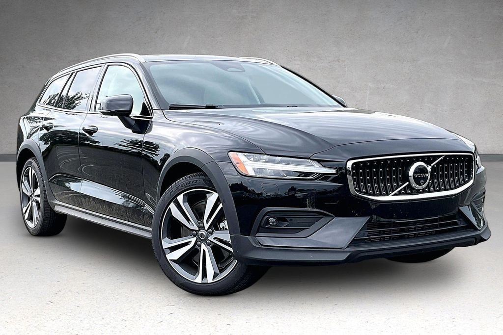 New 2026 Volvo V60 Cross Country B5 Plus Wagon