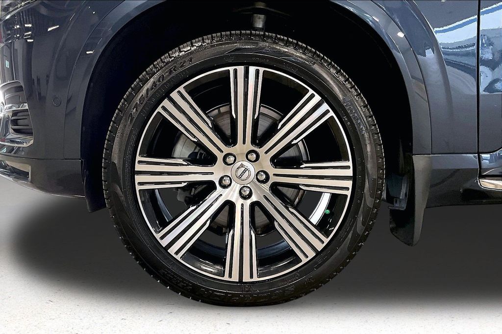 2025 Volvo XC90 Plus - Photo 36